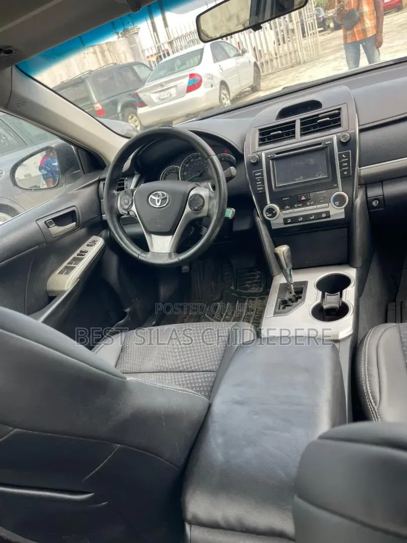 Toyota Camry 2013 Silver