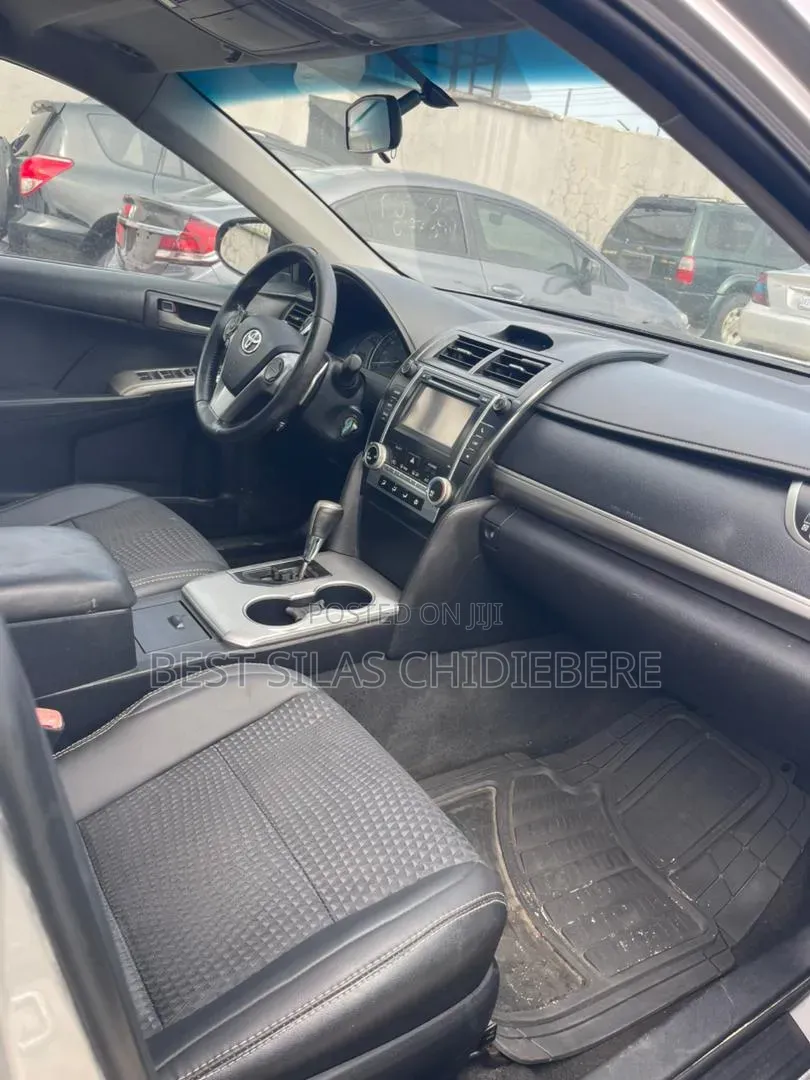Toyota Camry 2013 Silver