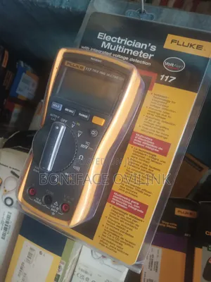 Fluke 117 Electrician's Multimeter With Non-Contact Voltage