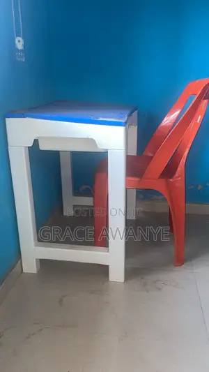 Plastic Reading Table With Storage With Chair
