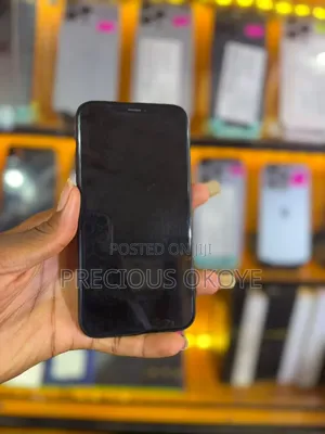 Apple iPhone XR 64 GB Black