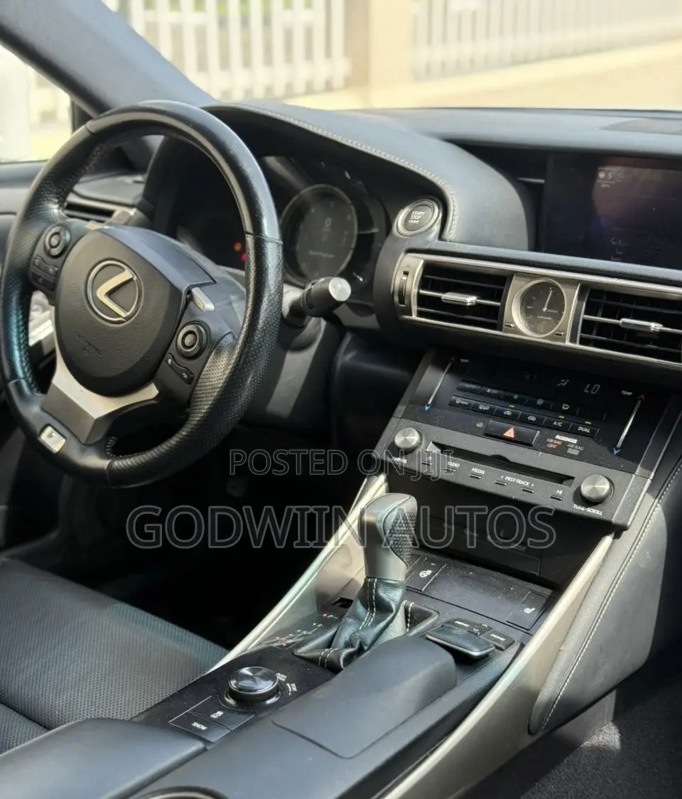 Lexus IS 250 4WD 2014 White