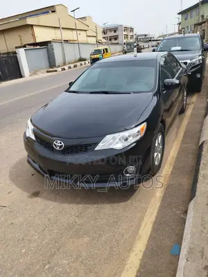 Toyota Camry SE 4dr Sedan (2.5L 4cyl 6A) 2013 Black