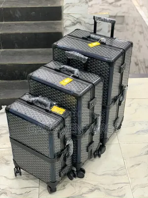Gucci Travelling Box Available