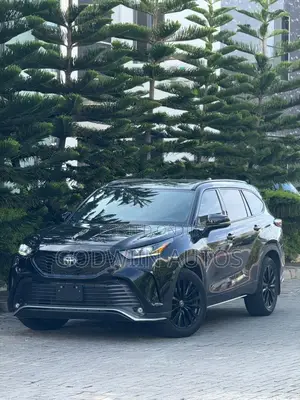 Toyota Highlander XSE AWD 2024 Black