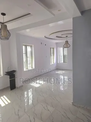 5bdrm Duplex in Diamond Estate, Sangotedo for rent