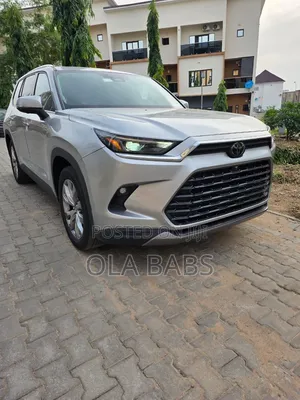 New Toyota Highlander Platinum 2025 Silver