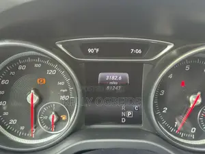 Mercedes-Benz GLA 250 2017 Red