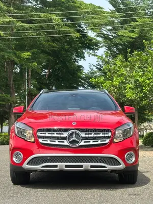 Mercedes-Benz GLA 250 2017 Red