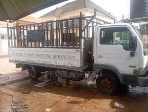 Nissan Cabstar 2004 White