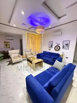 Cozy 2 Bedroom Apartment