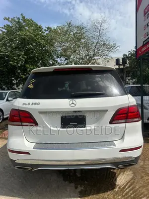 Mercedes-Benz GLE-Class 2017 White