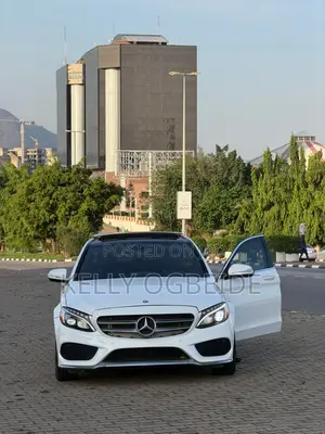 Mercedes-Benz C400 2017 White