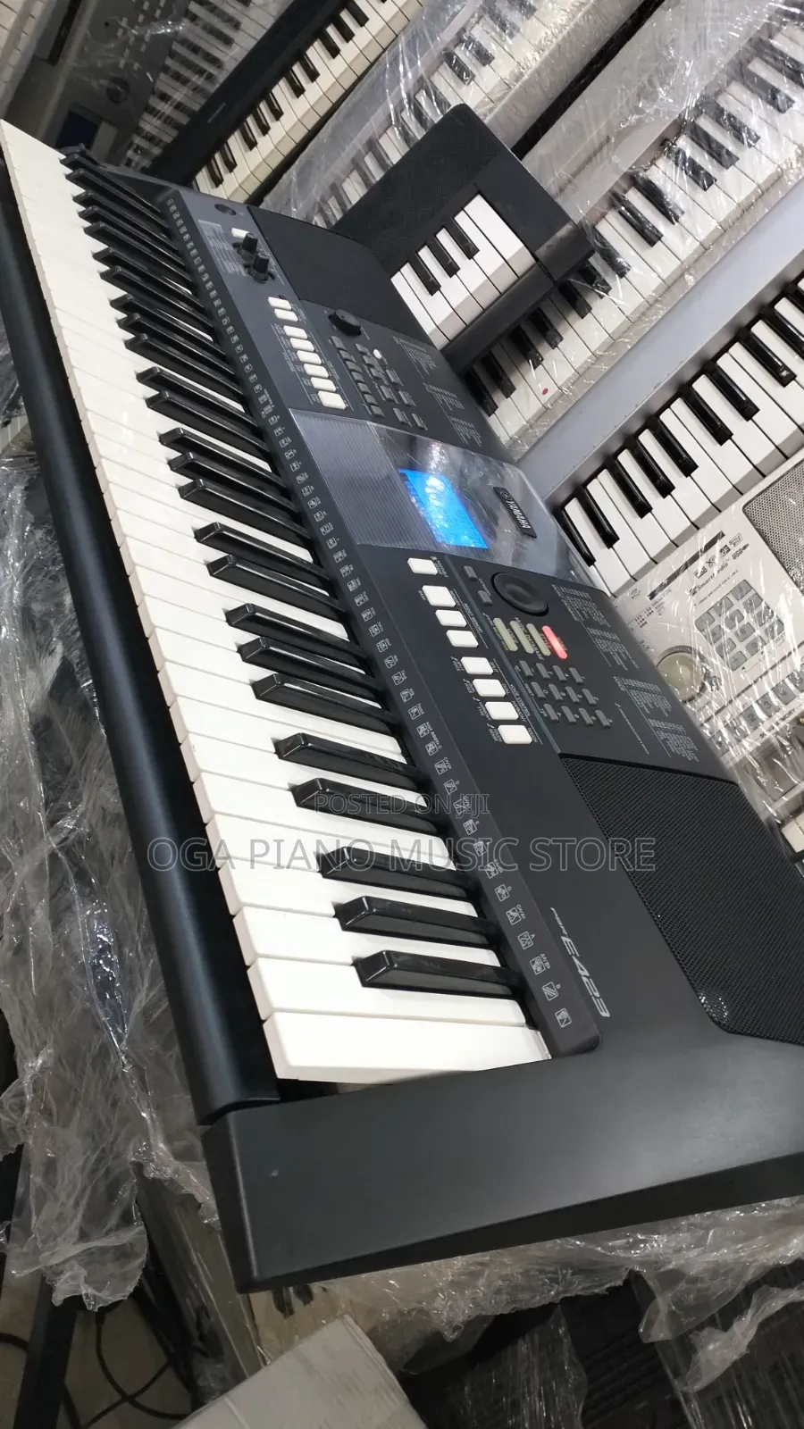 Yamaha PSR E423 Digital Portable Keyboard