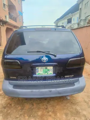 Toyota Sienna 2003 Blue