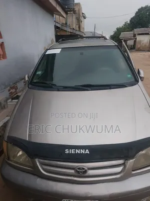 Toyota Sienna LE 2002 Gold