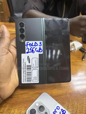 Samsung Galaxy Z Fold 3 256 GB Green