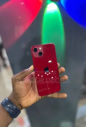 Apple iPhone 13 128 GB Red