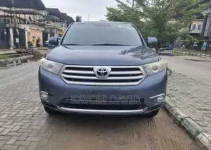 Toyota Highlander Limited 2012 Blue