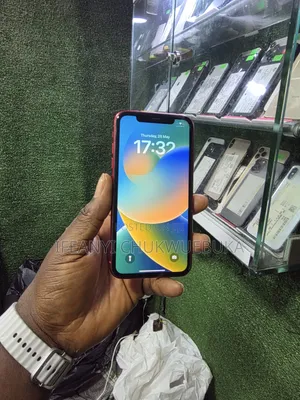 Apple iPhone 11 64 GB Red