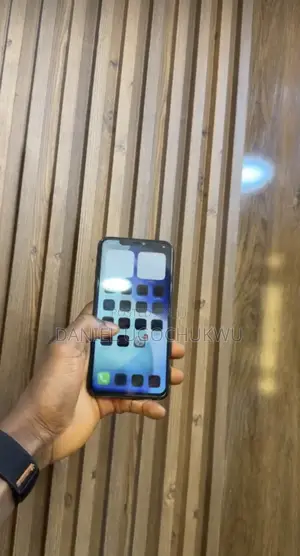 Apple iPhone 11 Pro Max 64 GB Green