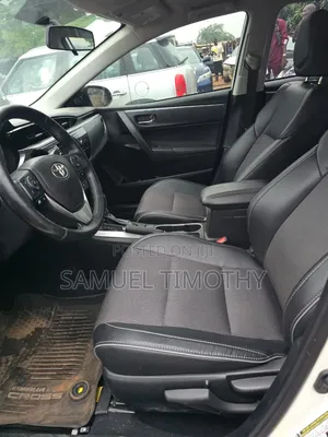 Toyota Corolla S 4dr Sedan (1.8L 4cyl CVT) 2015 White