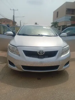 Toyota Corolla 2010 Silver