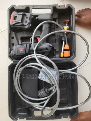 Rechargable Pressure Washer