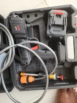 Rechargable Pressure Washer