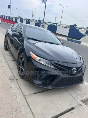 Toyota Camry LE FWD (2.5L 4cyl 8AM) 2018 Black