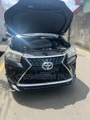 Toyota Hilux Revo Smart Cab Petrol 2.7 RWD 2018 Black