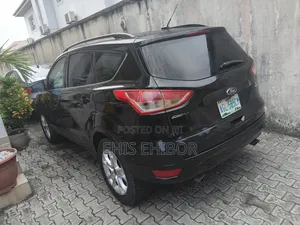 Ford Escape SE 4dr SUV AWD (1.6L 4cyl Turbo 6A) 2014 Black