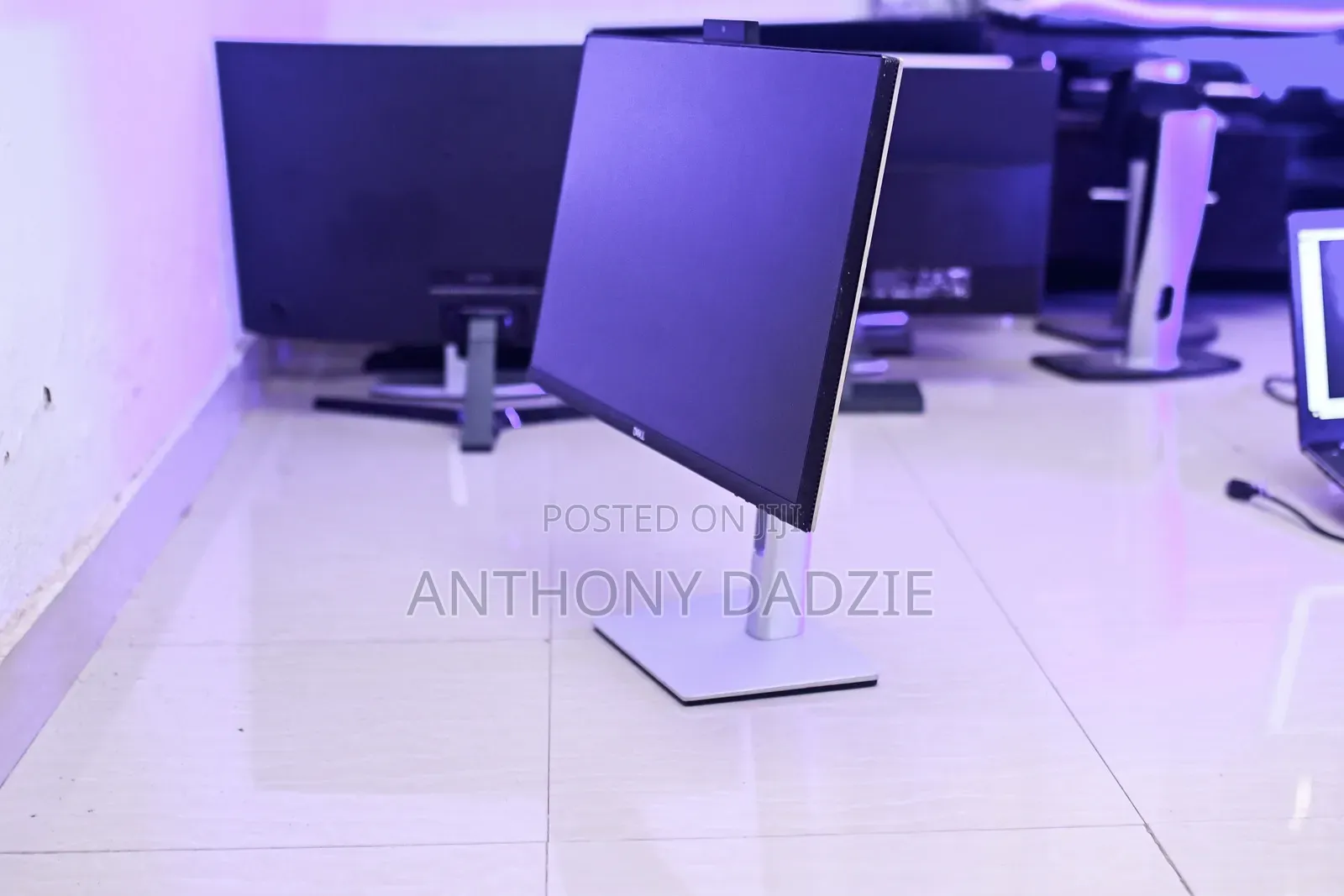 Frameless Ips Professional Monitor