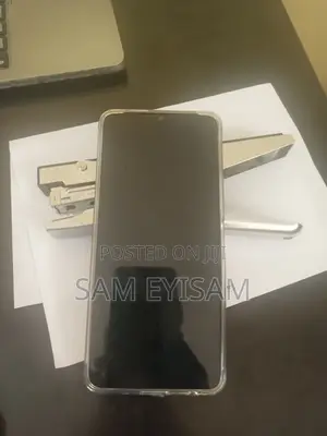 Vivo Y04 128 GB Gray