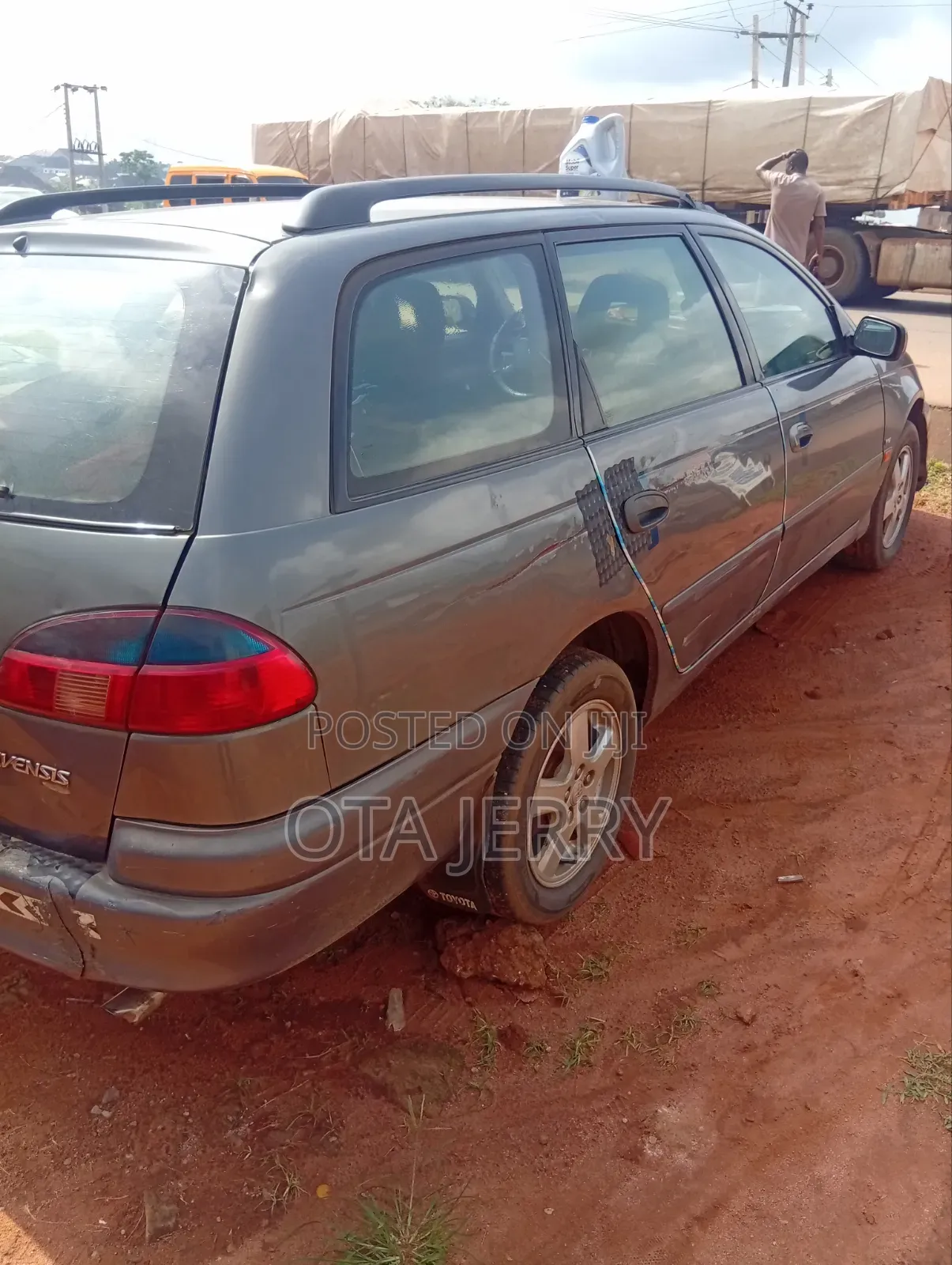 Toyota Avensis 1.8 VVT-i 2006 Gray