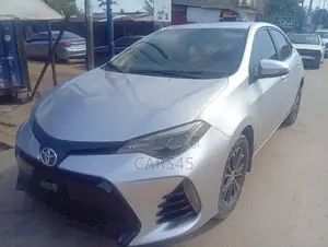Toyota Corolla 2015 Silver