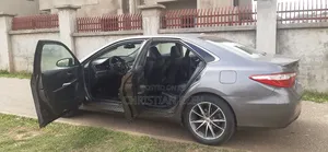 Toyota Camry XSE 4dr Sedan (2.5l 4cyl 6A) 2016 Gray
