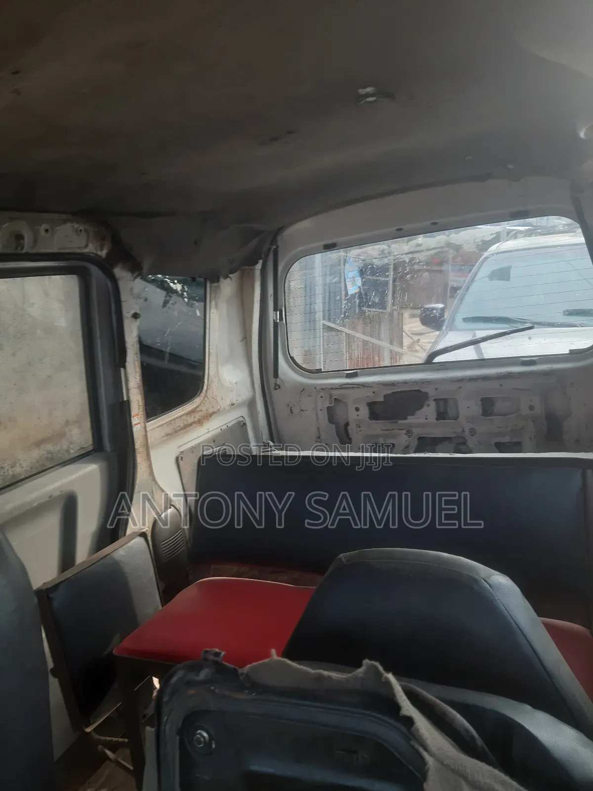 Suzuki APV Minibus 2010 White