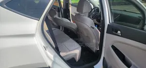 Hyundai Tucson SEL AWD 2019 White