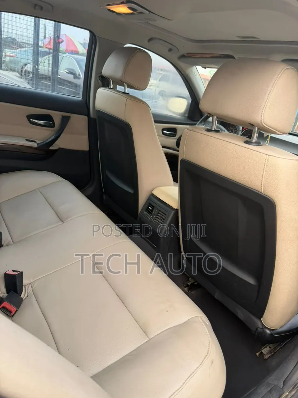 BMW 320i 2011 Blue