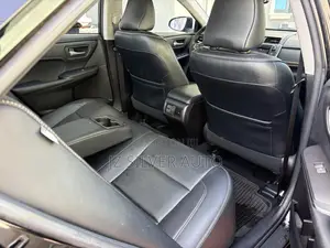 Toyota Camry XLE 4dr Sedan (3.5L 6cyl 6A) 2017 Black