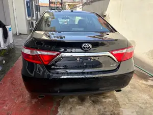 Toyota Camry XLE 4dr Sedan (3.5L 6cyl 6A) 2017 Black