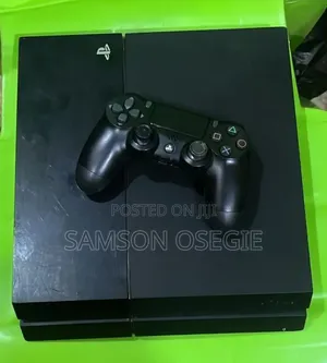 Ps4 Fat Model Console
