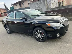 Toyota Camry SE 4dr Sedan (2.5L 4cyl 6A) 2011 Matt Black