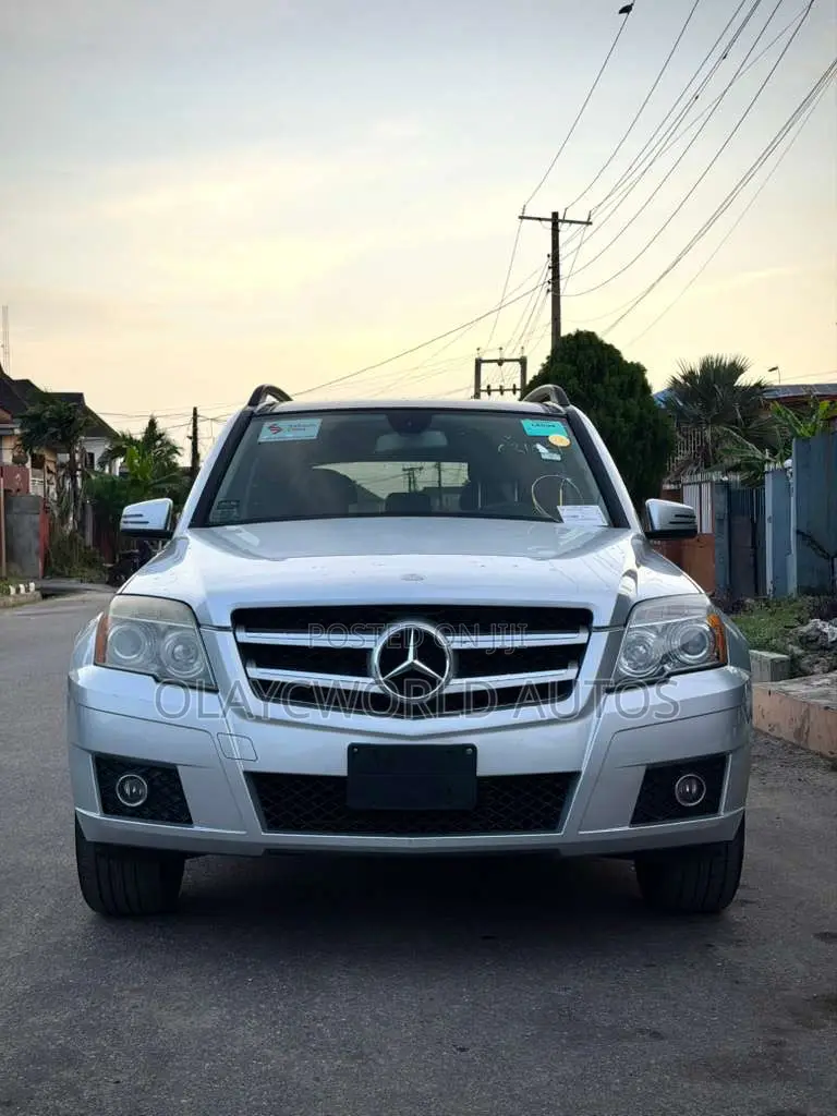 Mercedes-Benz GLK-Class 2011 Silver