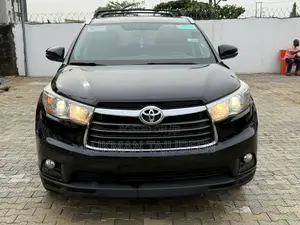 Toyota Highlander XLE 4dr SUV AWD (3.5L 6cyl 6A) 2015 Black