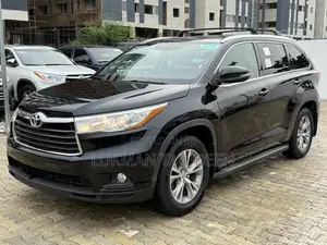 Toyota Highlander XLE 4dr SUV AWD (3.5L 6cyl 6A) 2015 Black