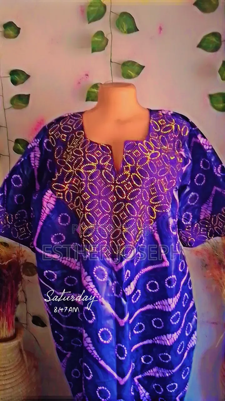 Mimi Wears