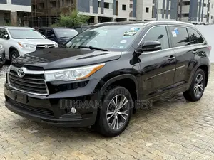 Toyota Highlander XLE V6 4x4 (3.5L 6cyl 6A) 2016 Black