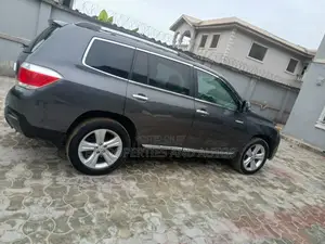 Toyota Highlander 2013 Gray